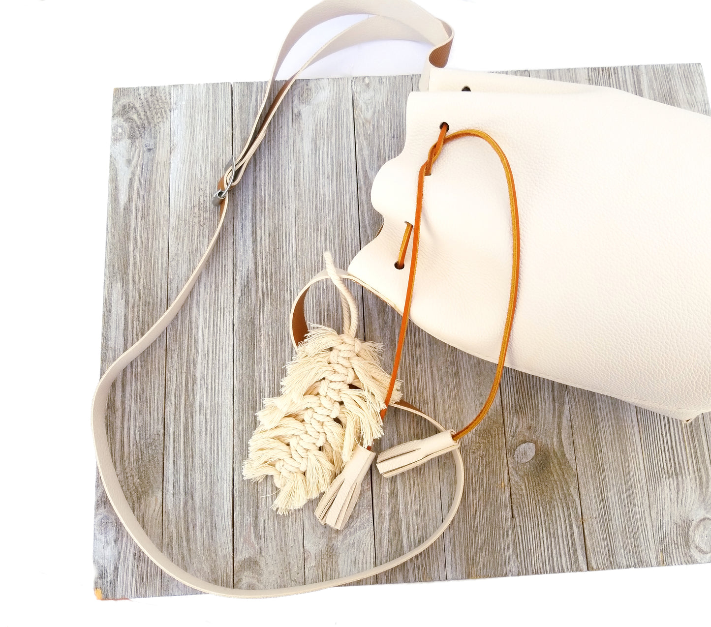 Bucket Bag 100% Leather Crossbody Bag